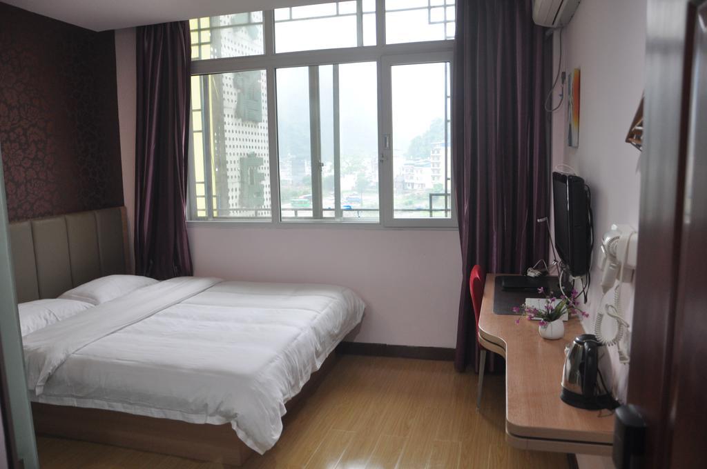 Yangshuo Harbour View Hotel Extérieur photo