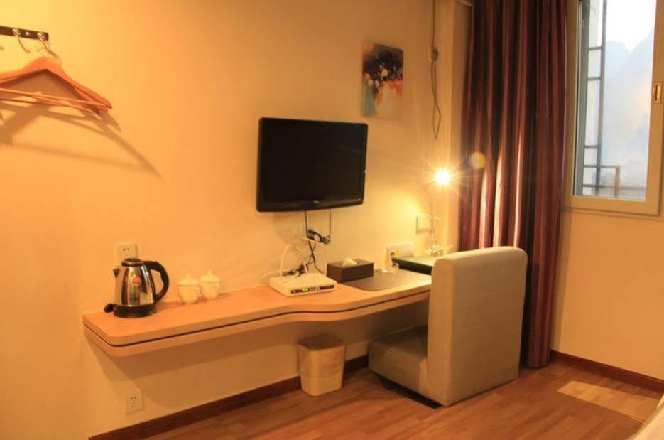 Yangshuo Harbour View Hotel Extérieur photo